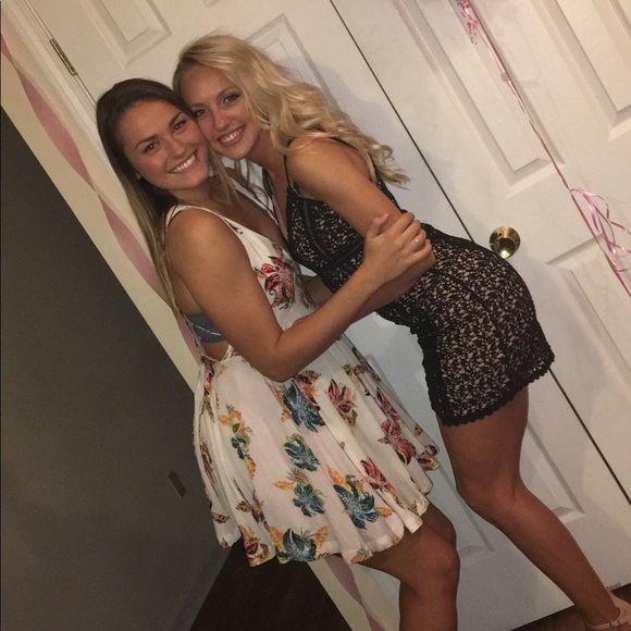 Profile Picture of Torie Derrow (@toriederrow1) on Poshmark