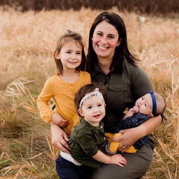 Profile Picture of Ashlie Mackesey (@ashliemvp) on Poshmark