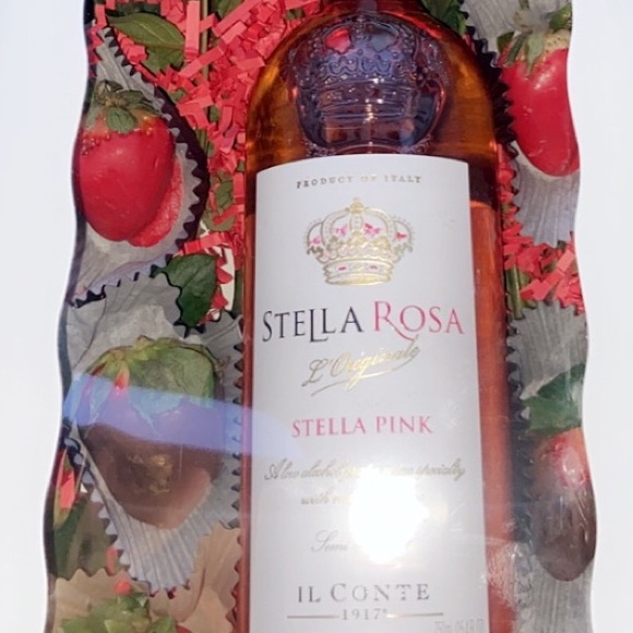 Profile Picture of Eli Ramos (@elram712) on Poshmark