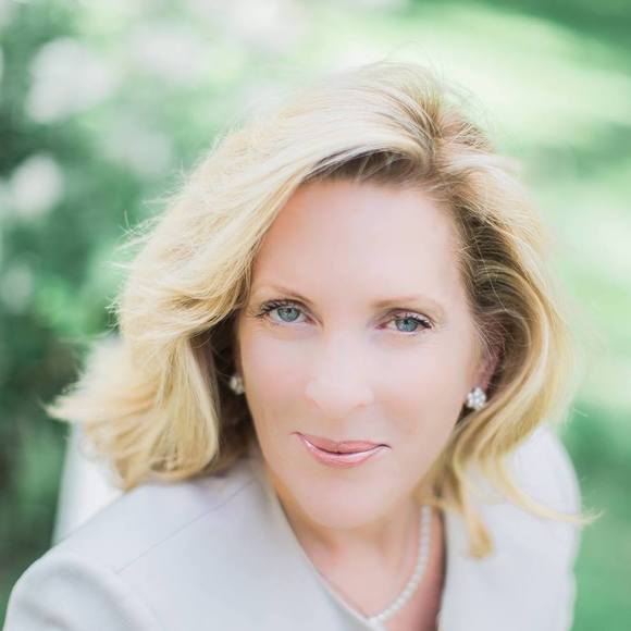 Profile Picture of Deborah Aldredge (@daldredge) on Poshmark
