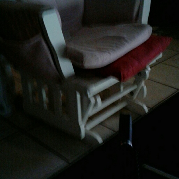 Profile Picture of Kathy Lucas (@chatttkat1234) on Poshmark