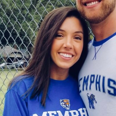 Profile Picture of Ellen Stewart (@ellen_stewart12) on Twitter