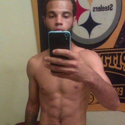 Profile Picture of Michael Breeden (@BLOWTHTMARYJANE) on Twitter