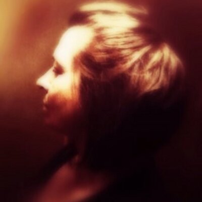 Profile Picture of Lisa Worrell (@marcella_10) on Twitter