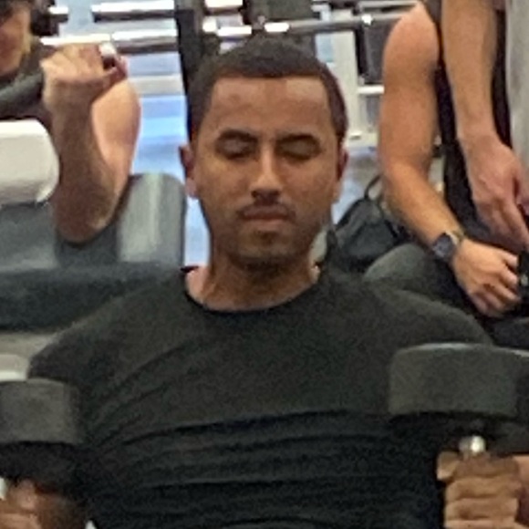 Profile Picture of Adrian Olivera (@thunderselect8) on Poshmark