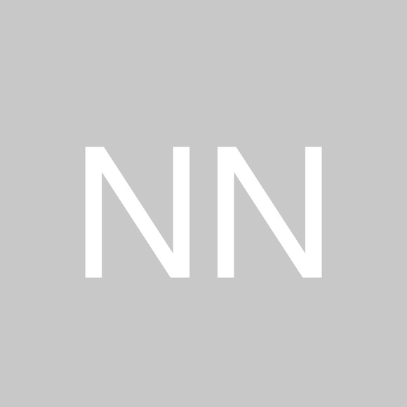Profile Picture of Naeem Naeem (@naeem_naeem) on Poshmark