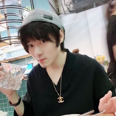 Profile Picture of Zheng Xu (@zhengxu53193571) on Twitter