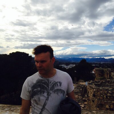 Profile Picture of Simon Coombs (@si6000) on Twitter