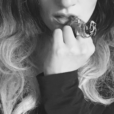 Profile Picture of Alison Manson (@Tsunidae) on Twitter