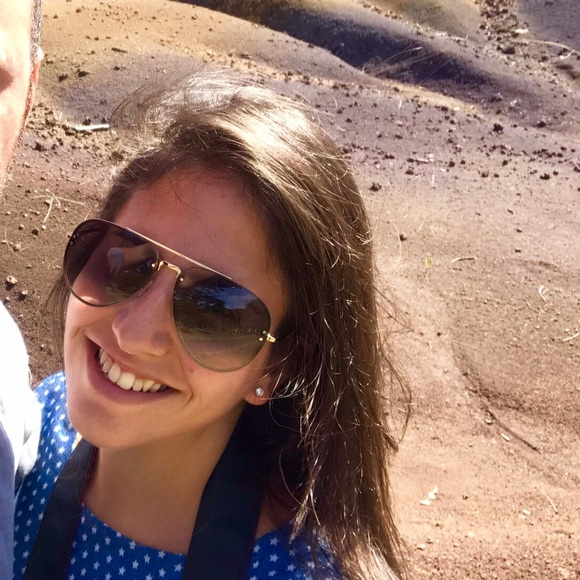 Profile Picture of Dorise Cohen (@dimir) on Poshmark