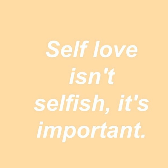 Profile Picture of Sol Morales (@solmorales2018) on Poshmark