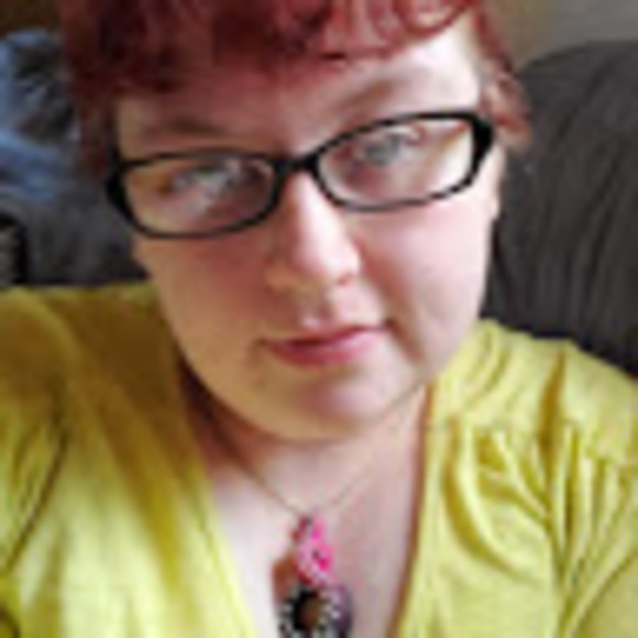 Profile Picture of Jennifer Garretto (@jenna7185) on Poshmark