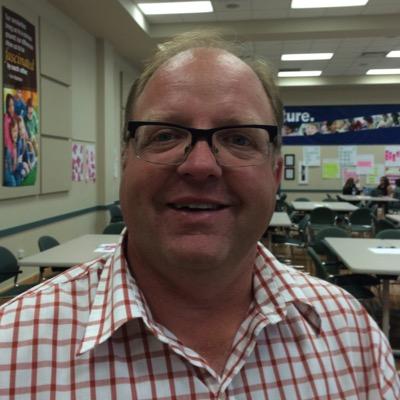 Profile Picture of Ray Renaud (@RT_SPAprincipal) on Twitter