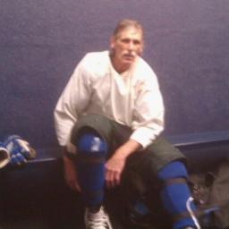 Profile Picture of Doug Bartolo (@1hockeynut) on Twitter