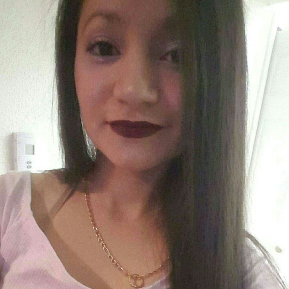 Profile Picture of Katherine Alvarez (@123456743) on Poshmark