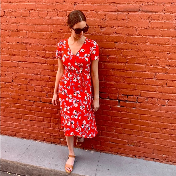 Profile Picture of Nicole Balchunas (@nbb869) on Poshmark