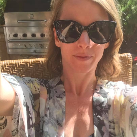 Profile Picture of Allison Spiro (@allisonspiro) on Poshmark