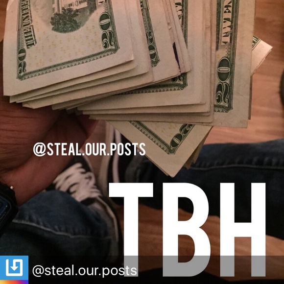 Profile Picture of Chris Triplett (@christhegoat) on Poshmark