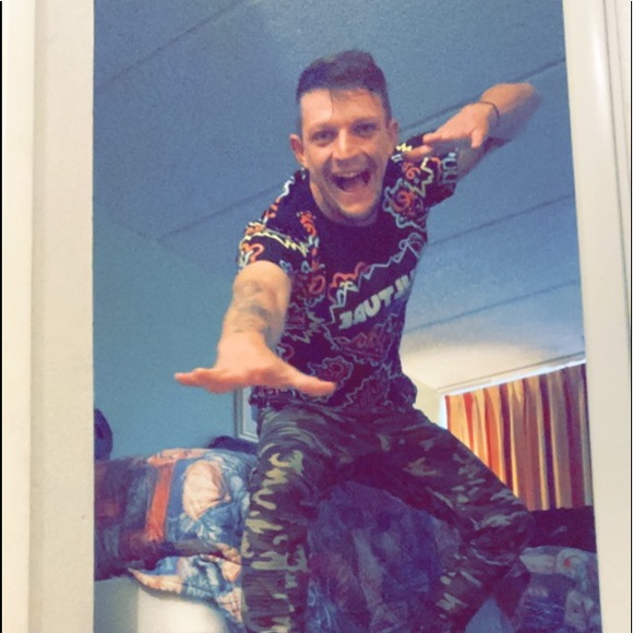 Profile Picture of Joshua Eagan (@tricknillogy) on Poshmark