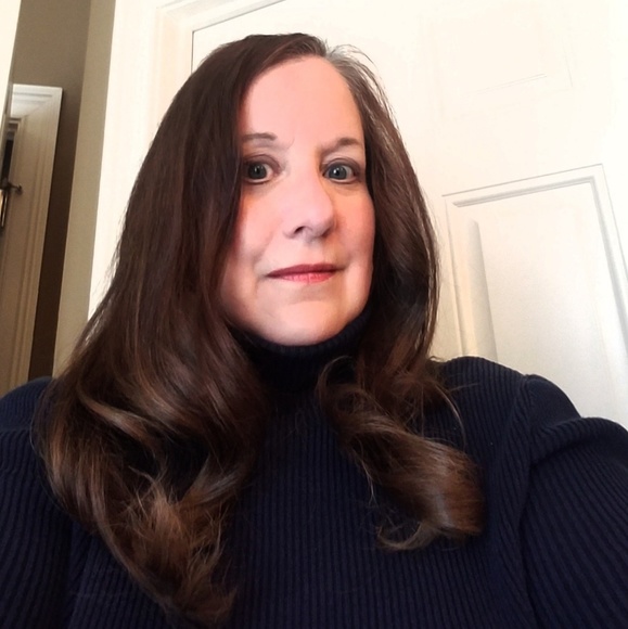 Profile Picture of Sandy Kirby (@skkirby) on Poshmark