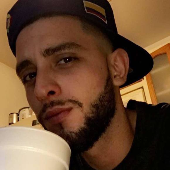Profile Picture of Steven Guzman (@sguz8) on Poshmark