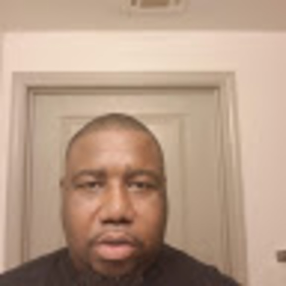 Profile Picture of Jeffery Edmondson (@jeffery_e) on Poshmark