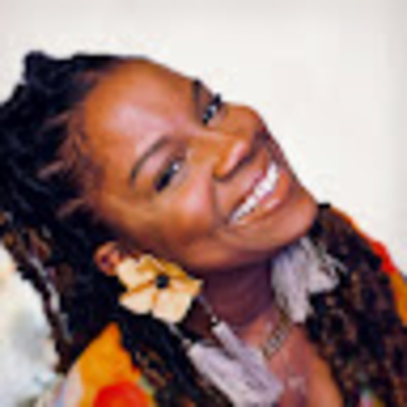 Profile Picture of Lyn-maria Boxill (@mboxill4) on Poshmark