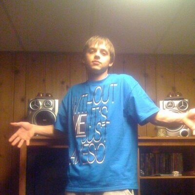 Profile Picture of Jeremy Connors (@cjonnors32) on Twitter