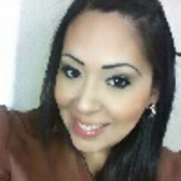 Profile Picture of Jenny Franco (@jennyfranco69) on Poshmark