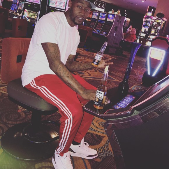 Profile Picture of Simon Adams (@whoknowz44) on Poshmark