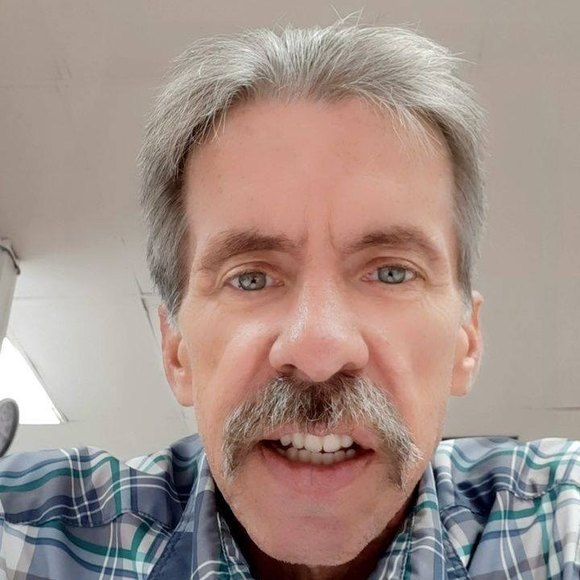 Profile Picture of Randy Wolfe (@josranwol) on Poshmark