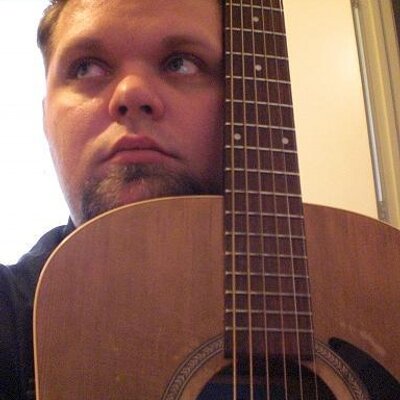 Profile Picture of Mike Stoffer (@sihearatthebar) on Twitter
