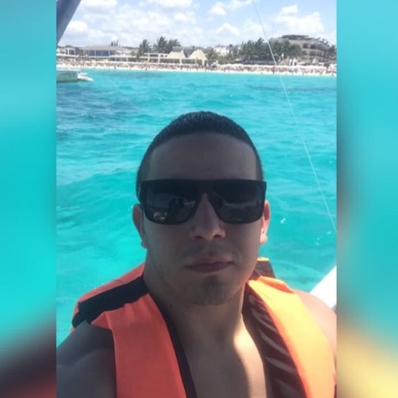 Profile Picture of Alejandro Garza (@alexg7) on Poshmark
