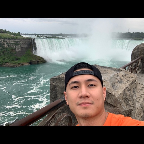 Profile Picture of Mark Espanola (@makoyspain) on Poshmark