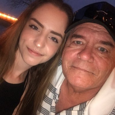 Profile Picture of Dave Dustman (@dave_dustman) on Twitter