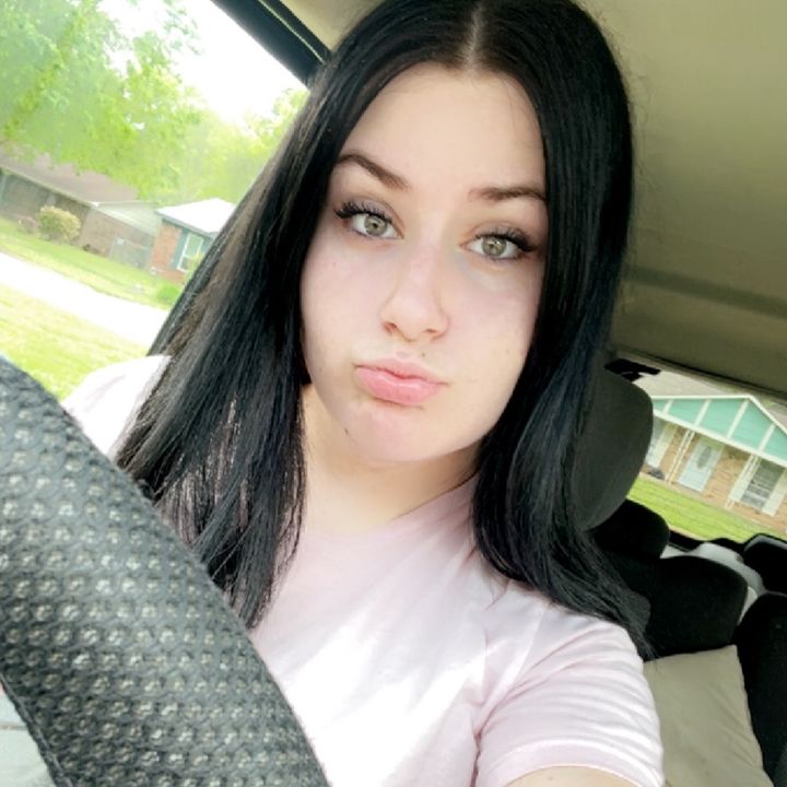 Profile Picture of gracieeee (@graciehood) on Tiktok