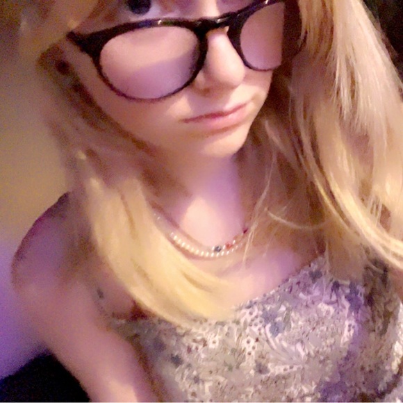 Profile Picture of Tammy Marcotte (@tammy_marcotte) on Poshmark