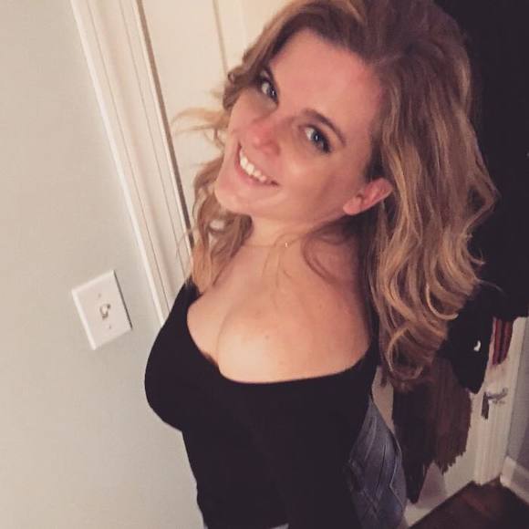 Profile Picture of Kelly Mcnamara (@specialk121692) on Poshmark