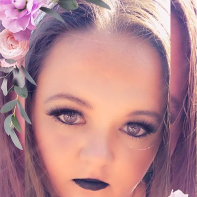 Profile Picture of Crystal Riddle (@CheetoDuster89) on Twitter