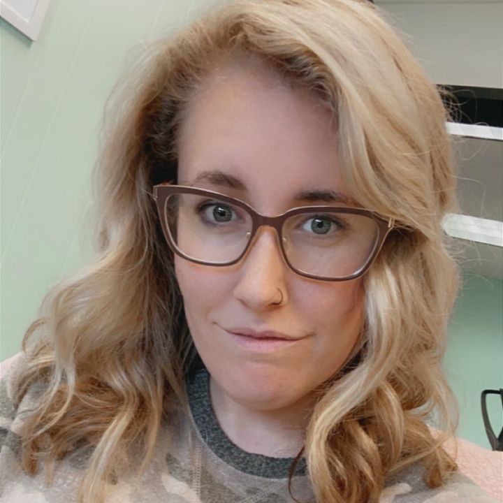 Profile Picture of Haley Jones (@haleyjones422) on Tiktok