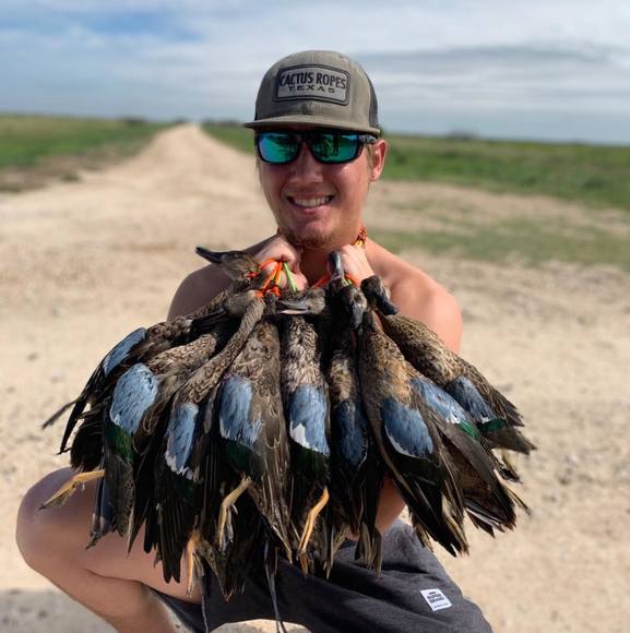 Tyler Prawitz - Poshmark Profile Picture of Tyler Prawitz (@tylerprawitz) on Poshmark