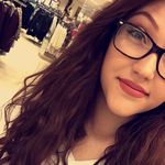 Profile Picture of Amy Bates (@amybatesmua) on Instagram