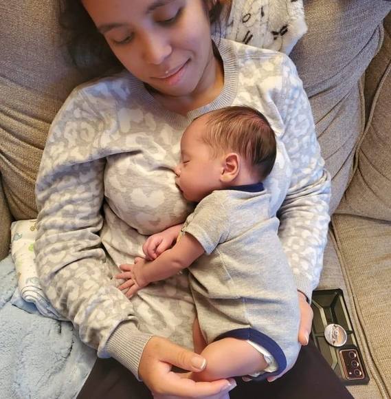 Profile Picture of Biancaa Rochelle (@sweetashoneyyxo) on Poshmark