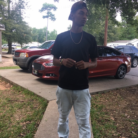 Profile Picture of Dwayne Owens (@dwayne269) on Poshmark