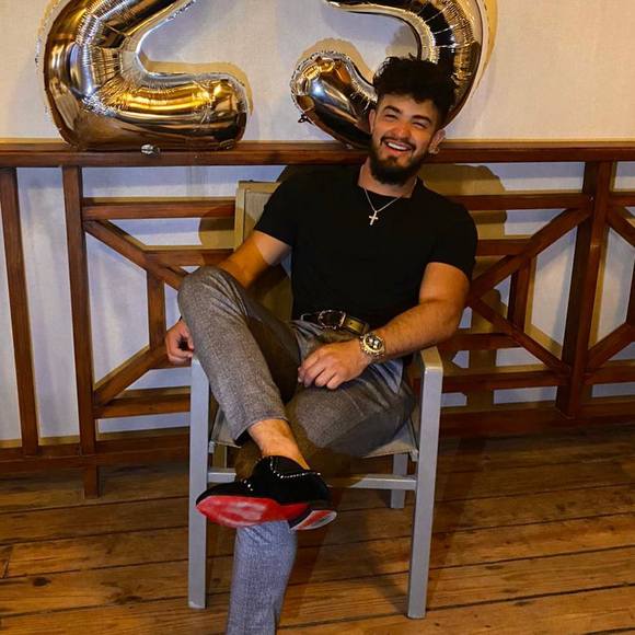 Profile Picture of Leonard Hernandez (@juztlenny) on Poshmark