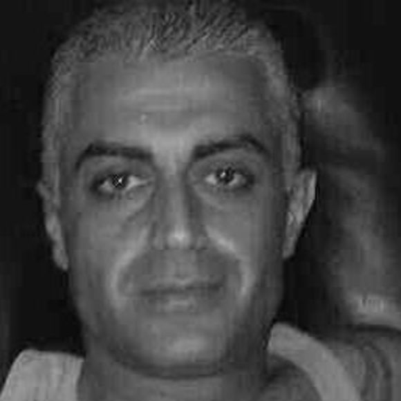 Profile Picture of Sarven Venk (@sarvenvenk) on Poshmark