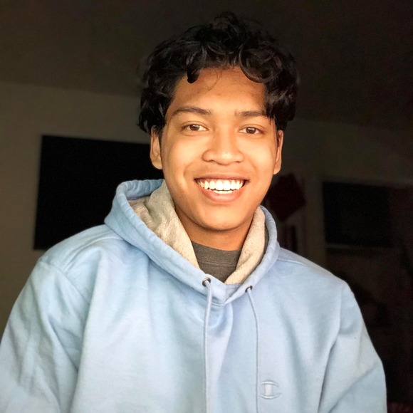 Profile Picture of Matthew Kann (@mkann8) on Poshmark