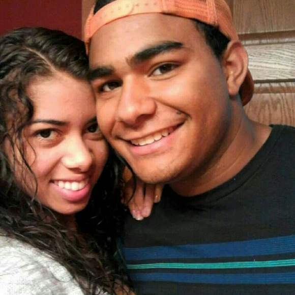 Profile Picture of Tori Yanish (@tori_4) on Poshmark