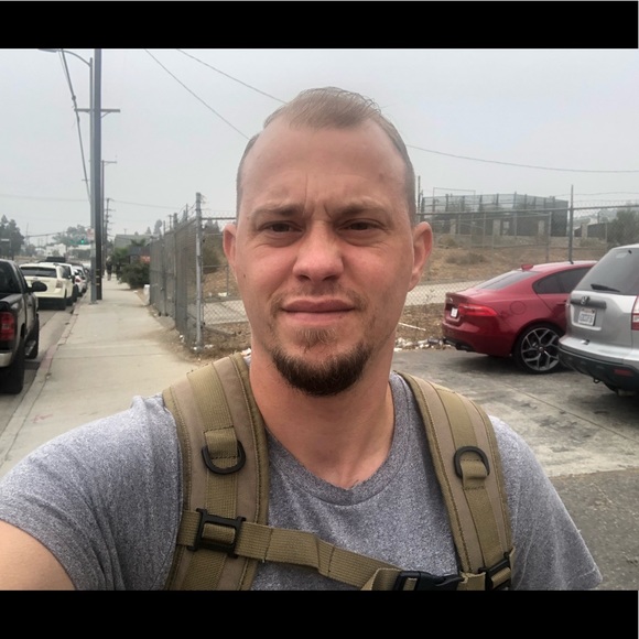 Profile Picture of Ernest Lopeman (@ernlop) on Poshmark