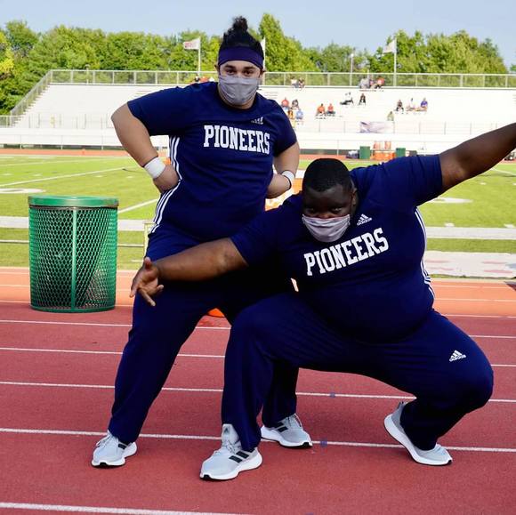 Profile Picture of Devonte Lewis (@bigsavved53) on Poshmark